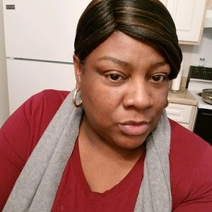 Meet your Posher, Evette